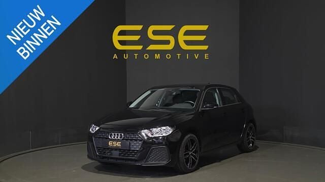 Zwart Gebruikt 2022 Audi A1 Sportback Basis Hatchback | € 19.995 (Goede deal) - Afbeelding 1/4