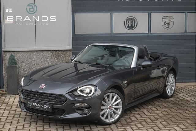 Occasion Fiat 124 Spider Lusso 141 PK (103 kW) 2018 Grijs (metallic) Cabriolet