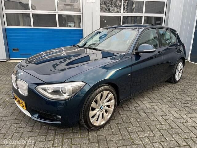 Blauw Gebruikt 2011 BMW 116 Urban Line Hatchback | € 5.850 (Eerlijke prijs) - Afbeelding 1/4
