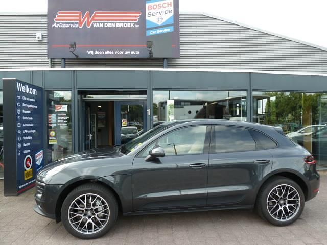 Grijs Gebruikt 2017 Porsche Macan SUV | € 39.850 (Eerlijke prijs) - Afbeelding 1/4