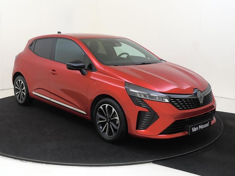 Occasion Renault Clio V Techno 2025 Rood Hatchback