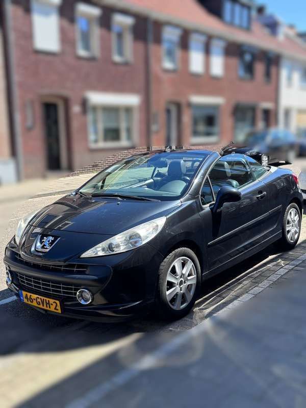 Zwart Gebruikt 2008 Peugeot 207 Cabriolet | € 3.250 (Eerlijke prijs) - Afbeelding 1/4