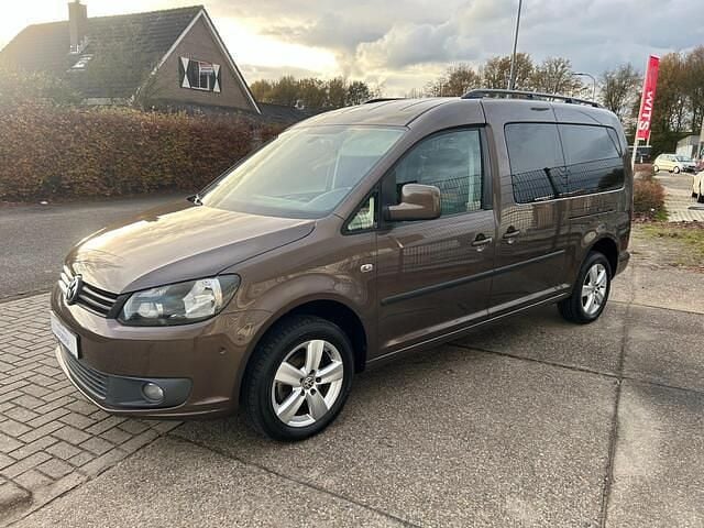 Bruin (metallic) Gebruikt 2013 VW Caddy Maxi MPV | € 12.950 (Eerlijke prijs) - Afbeelding 1/4