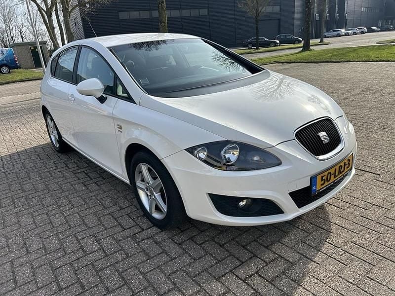 Occasion Seat Leon Style 105 PK (77 kW) 2013 Wit Hatchback
