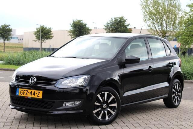 Zwart Occasion 2012 VW Polo Highline Hatchback | € 7.450 (Iets duurder) - Afbeelding 1/4