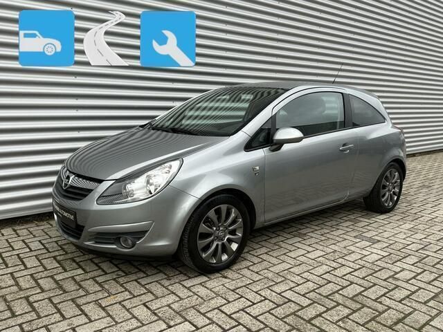 Grijs Gebruikt 2010 Opel Corsa Edition Hatchback | € 4.950 (Eerlijke prijs) - Afbeelding 1/4