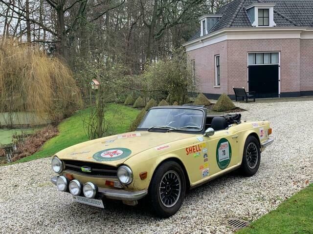 Geel Gebruikt 1973 Triumph TR6 Cabriolet | € 22.950 - Afbeelding 1/4