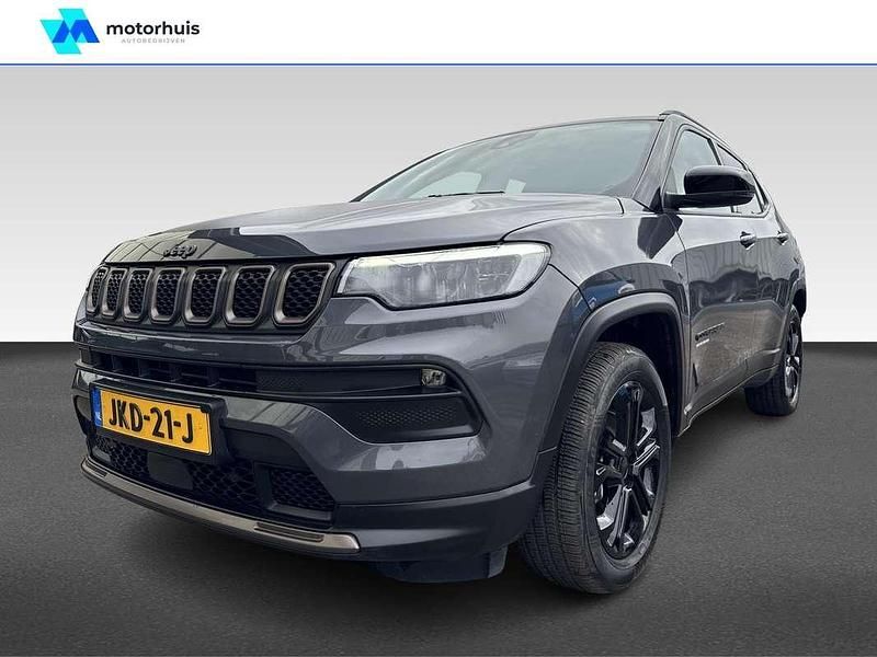 Grijs Occasion 2022 Jeep Compass SUV | € 25.445 (Goede deal) - Afbeelding 1/4