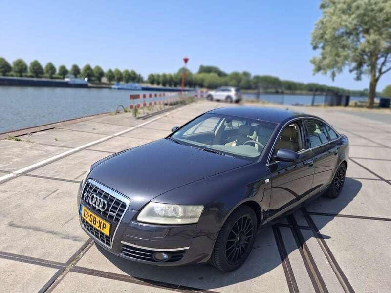 Grijs Gebruikt 2005 Audi A6 Sedan | € 4.950 (Eerlijke prijs) - Afbeelding 1/4