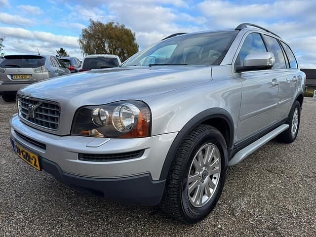 Grijs Gebruikt 2007 Volvo XC90 SUV | € 10.950 (Eerlijke prijs) - Afbeelding 1/4
