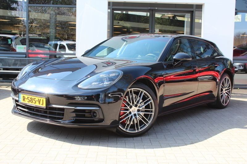 Zwart Gebruikt 2019 Porsche Panamera S E-Hybrid Sport Turismo Sedan | € 68.990 (Super prijs) - Afbeelding 1/4