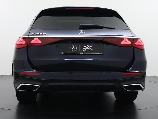 Nieuw Mercedes E300 Sport Edition 313 PK (230 kW) 2025 Blauw, metallic lak Stationwagen