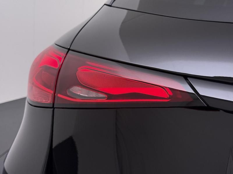 Occasion Mercedes GLC300e AMG line 2023 Zwart SUV