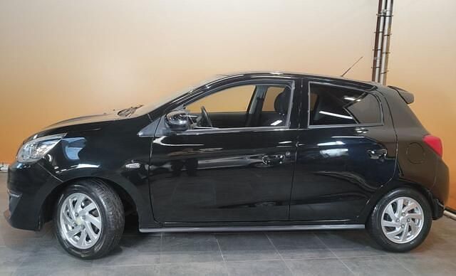 Occasion Mitsubishi Space Star Intense+ 71 PK (52 kW) 2017 Zwart (metallic) Hatchback