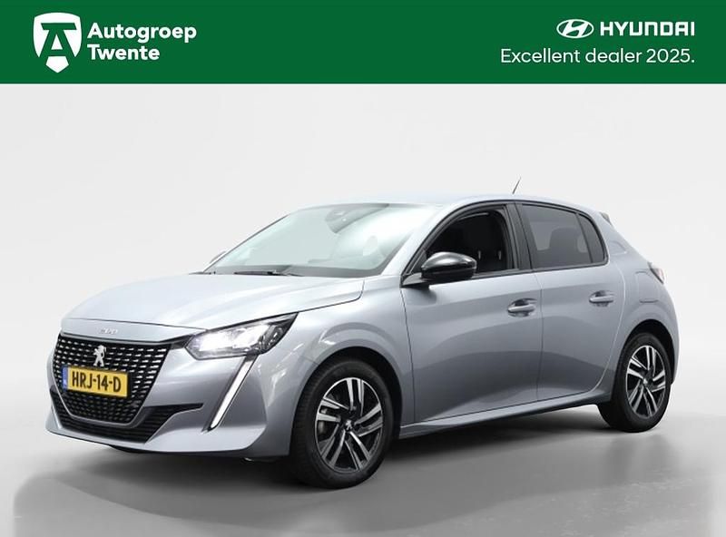 Zwart Gebruikt 2023 Peugeot 208 Allure Hatchback | € 18.445 (Eerlijke prijs) - Afbeelding 1/4
