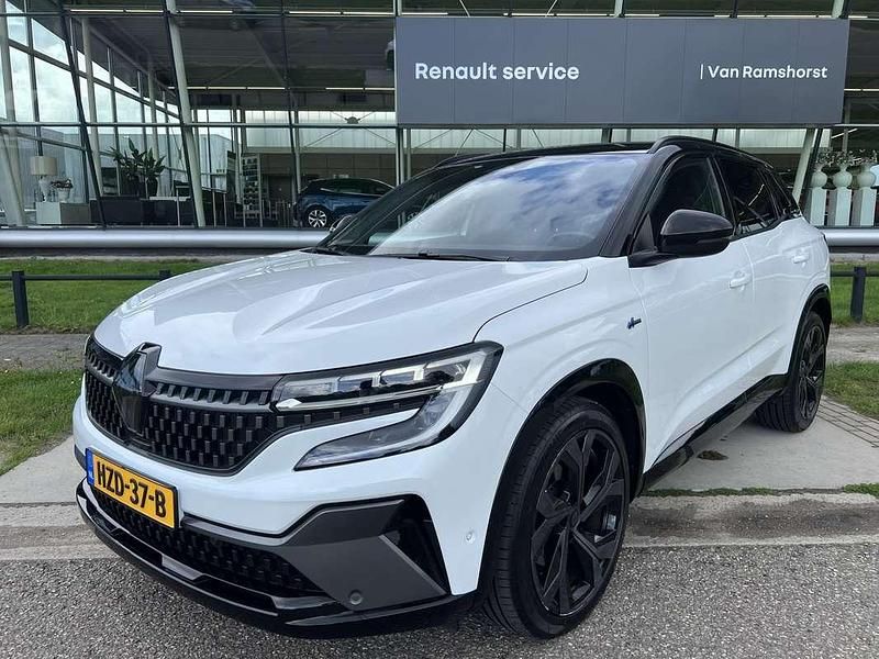 Wit metallic Gebruikt 2023 Renault Austral Techno Esprit Alpine SUV | € 32.750 (Eerlijke prijs) - Afbeelding 1/3