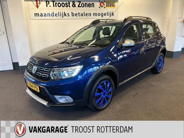Blauw Gebruikt 2017 Dacia Sandero Stepway Hatchback | € 10.750 (Eerlijke prijs) - Afbeelding 1/4