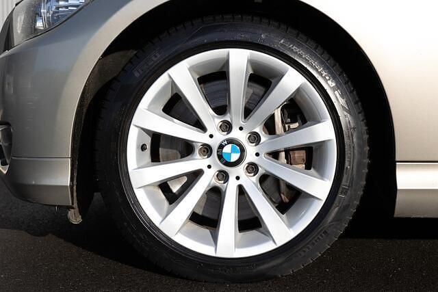 Occasion BMW 335 Luxury Line 306 PK (225 kW) 2011 Beige Sedan