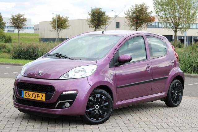 Paars Gebruikt 2012 Peugeot 107 Active Hatchback | € 4.950 (Eerlijke prijs) - Afbeelding 1/4