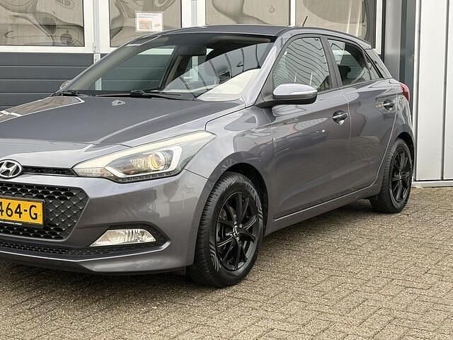 Occasion Hyundai i20 Comfort 84 PK (61 kW) 2018 Grijs Hatchback
