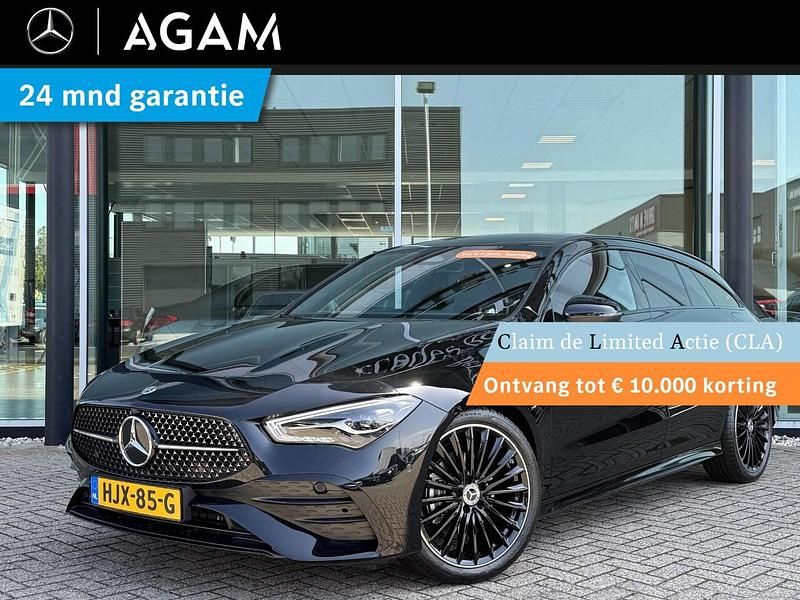 Zwart (metallic) Gebruikt 2025 Mercedes CLA180 Shooting Brake Edition Stationwagen | € 47.450 - Afbeelding 1/4