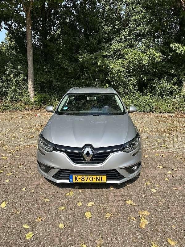 Grijs Gebruikt 2017 Renault Mégane GrandTour LIMITED Stationwagen | € 7.650 (Eerlijke prijs) - Afbeelding 1/4