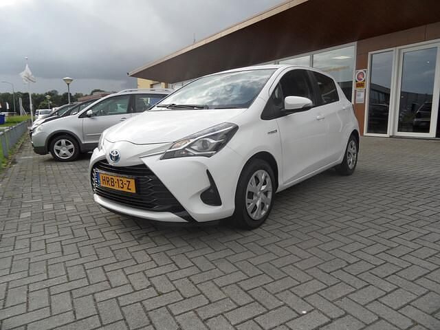 Wit Gebruikt 2019 Toyota Yaris Active Hatchback | € 14.350 (Eerlijke prijs) - Afbeelding 1/4