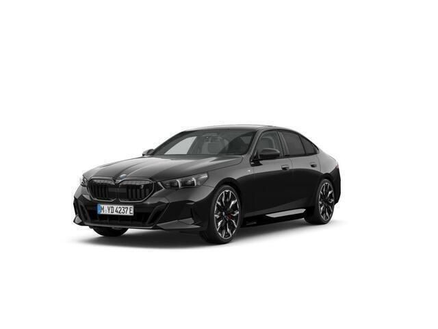 Zwart, metallic lak Nieuw 2025 BMW i5 M Sport Sedan | € 89.904 - Afbeelding 1/4