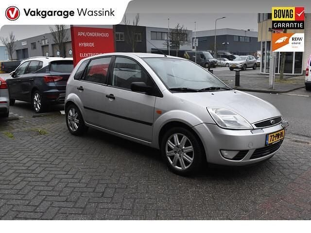 Grijs Occasion 2004 Ford Fiesta Ghia Hatchback | € 1.500 (Super prijs) - Afbeelding 1/4