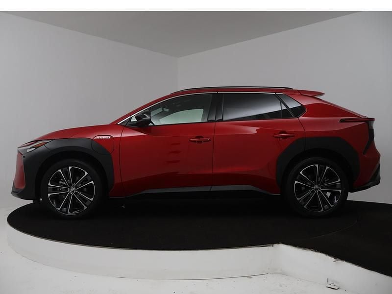 Occasion Toyota bZ4X Premium 164 kW (224 PK) 2023 Rood (metallic) SUV