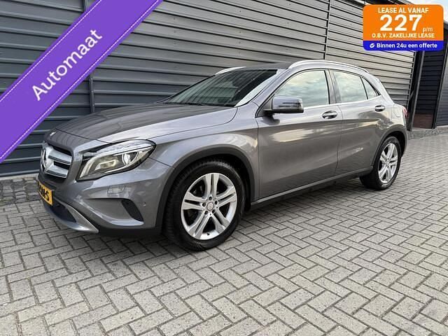 Grijs Gebruikt 2016 Mercedes GLA220 Ambition SUV | € 16.950 - Afbeelding 1/4