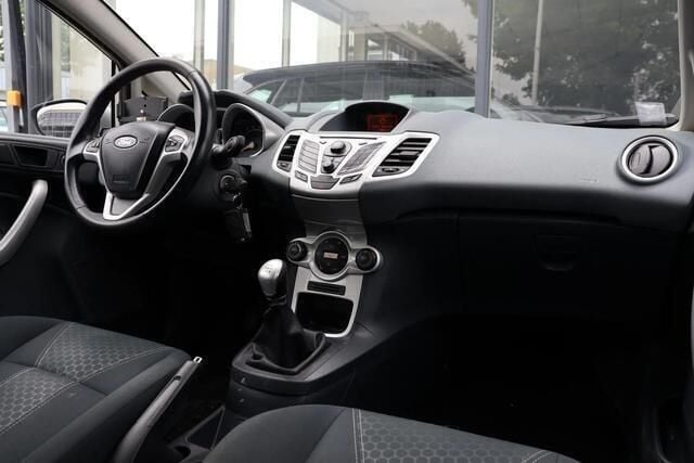 Occasion Ford Fiesta Titanium 82 PK (60 kW) 2010 Grijs Hatchback