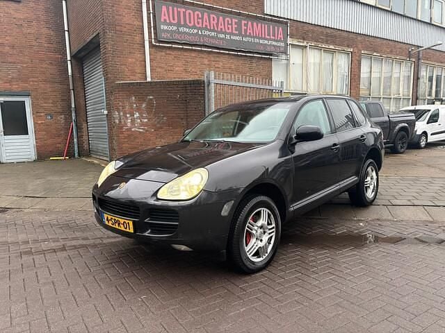 Zwart Occasion 2006 Porsche Cayenne SUV | € 5.950 (Eerlijke prijs) - Afbeelding 1/4