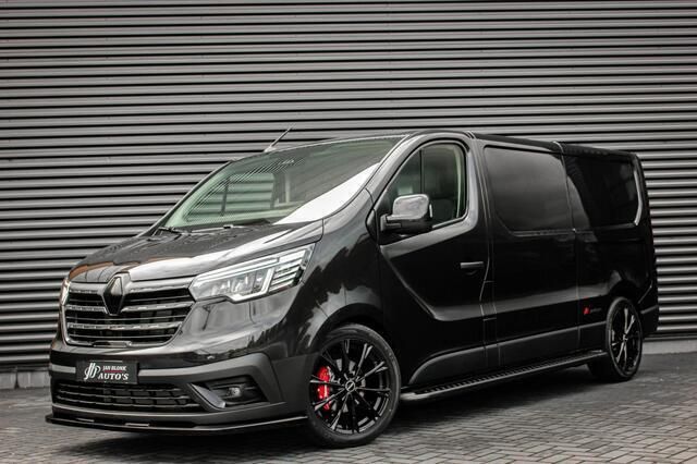 Zwart Gebruikt 2024 Renault Trafic Van | € 33.945 (Eerlijke prijs) - Afbeelding 1/4