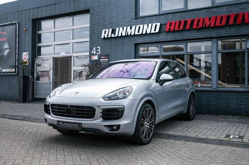 Grijs Gebruikt 2017 Porsche Cayenne SUV | € 38.995 (Eerlijke prijs) - Afbeelding 1/4