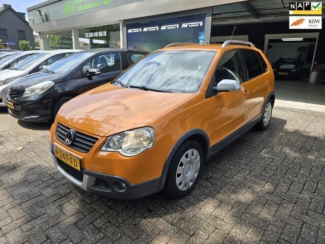 Oranje, metallic lak Gebruikt 2008 VW Polo Cross Hatchback | € 3.750 (Eerlijke prijs) - Afbeelding 1/4