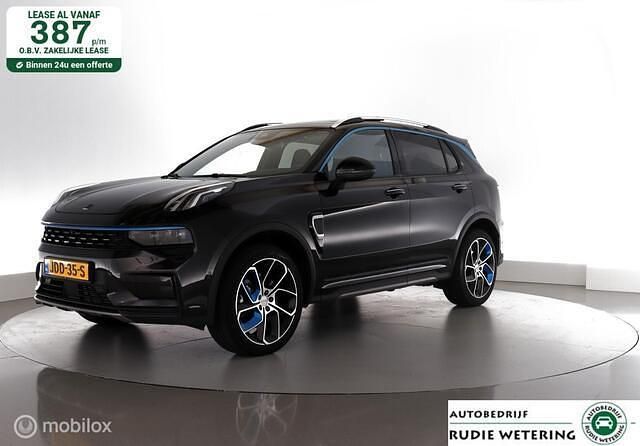 Zwart Gebruikt 2023 Lynk & Co 01 SUV | € 28.450 (Eerlijke prijs) - Afbeelding 1/4