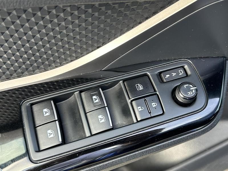 Occasion Toyota C-HR Style 123 PK (90 kW) 2018 Blauw SUV