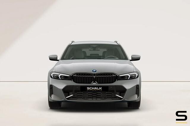 Occasion BMW 330 M Sport 291 PK (214 kW) 2024 Grijs Stationwagen