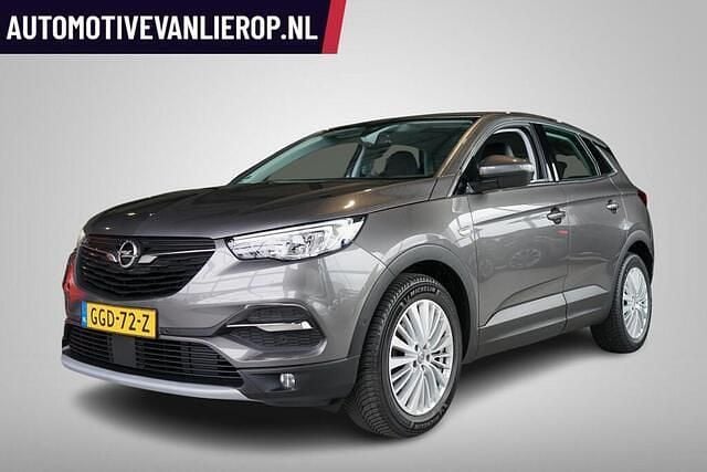 Grijs (metallic) Gebruikt 2020 Opel Grandland X Innovation SUV | € 15.495 (Goede deal) - Afbeelding 1/3