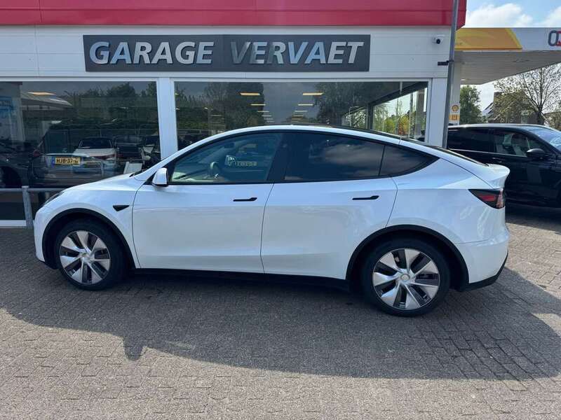 Suv Gebruikt 2024 Tesla Model Y SUV | € 38.950 (Eerlijke prijs) - Afbeelding 1/3