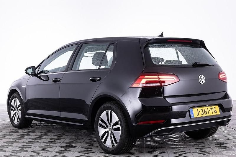 Occasion VW e-Golf 100 kW (136 PK) 2020 Zwart Hatchback