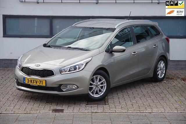 Grijs Gebruikt 2013 Kia Ceed Sportswagon Plus Stationwagen | € 9.450 (Eerlijke prijs) - Afbeelding 1/4