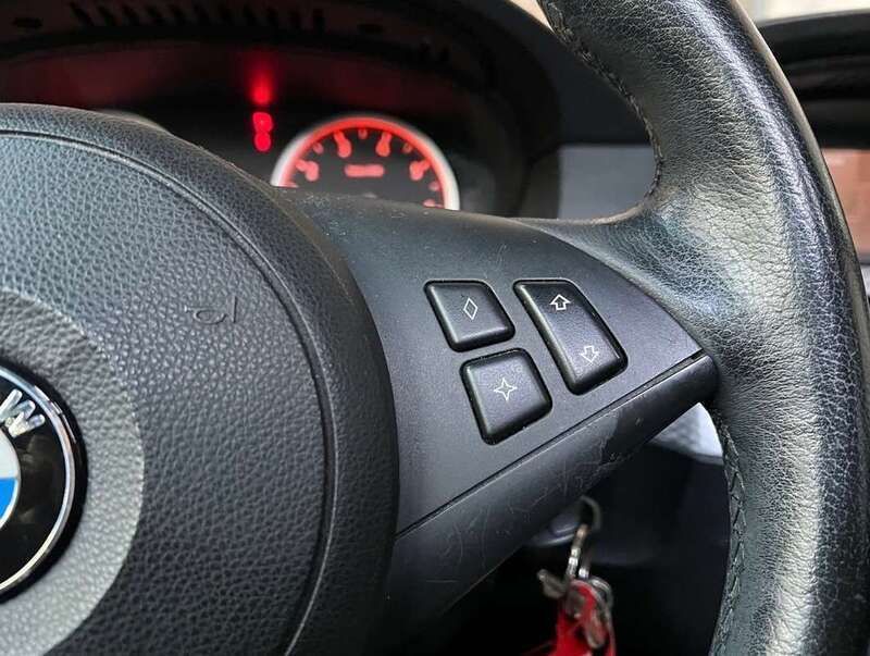 Wit Gebruikt 2004 BMW 530 Executive Sedan | € 8.500 (Eerlijke prijs) - Afbeelding 1/4