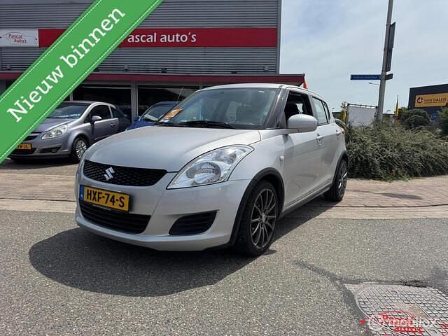 Grijs Gebruikt 2012 Suzuki Swift Hatchback | € 7.300 (Eerlijke prijs) - Afbeelding 1/4