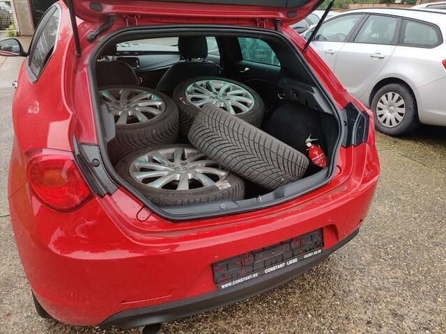 Occasion Alfa Romeo Giulietta Exclusive 2015 Rood Hatchback