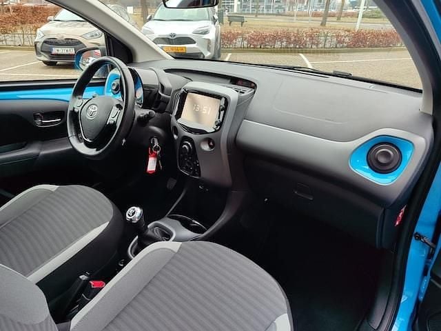 Occasion Toyota Aygo X-play 2019 Blauw (metallic) Hatchback