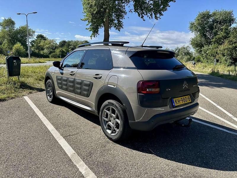 Occasion Citroën C4 Cactus PureTech 82 PK (60 kW) 2016 Bruin Hatchback