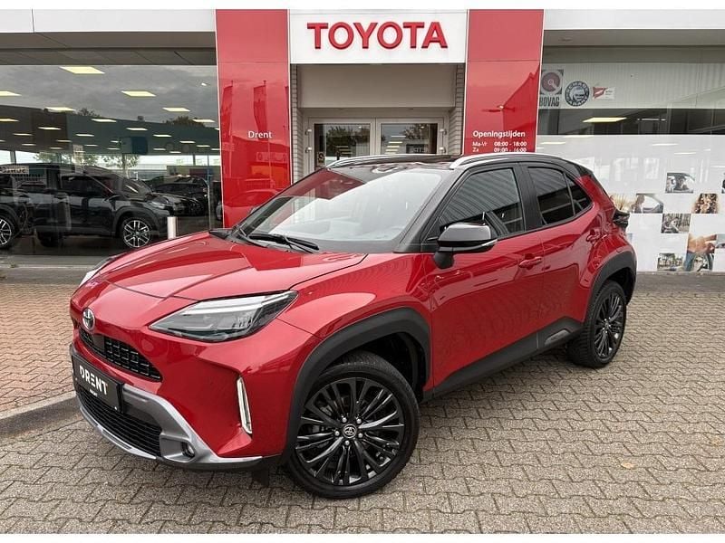 Rood Gebruikt 2021 Toyota Yaris Cross SUV | € 27.995 (Eerlijke prijs) - Afbeelding 1/4