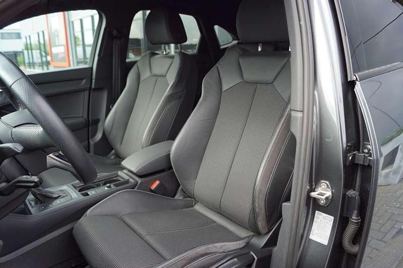 Occasion Audi Q3 S-Line 2021 Grijs, metallic lak SUV